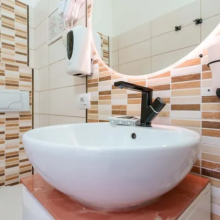 Casa de hóspedes Mirabilia Golden 3*