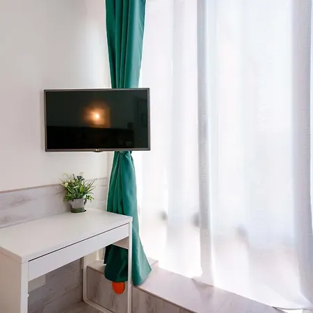 Mirabilia Golden Casa de hóspedes 3*