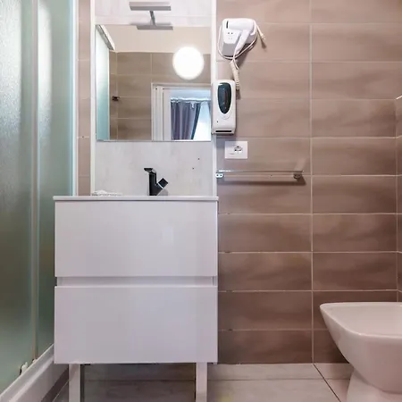 Mirabilia Golden Πανσιόν