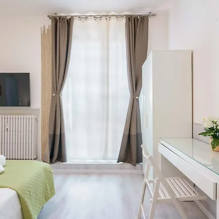 Гостевой дом Mirabilia Golden Болонья